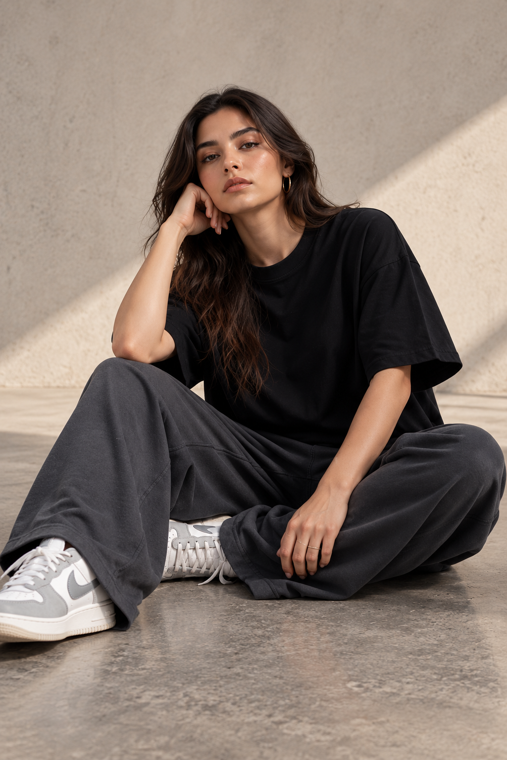 Essential Women's Oversized T-Shirt – Black