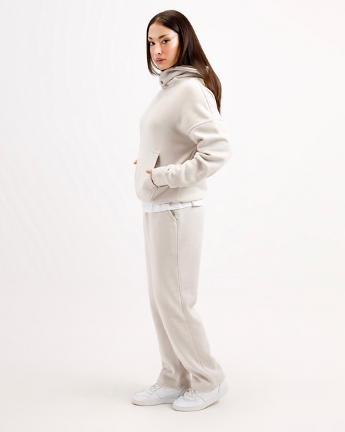 Essential Oversized Hoodie – Off White
