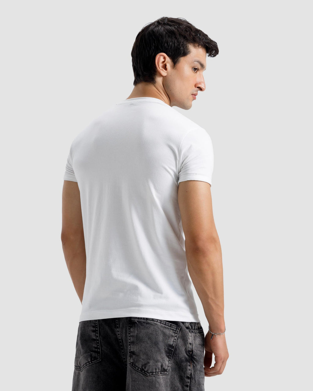 Essential Regular T-Shirt-WHITE